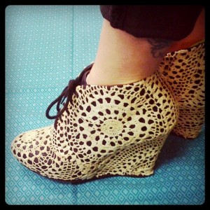 cro doily shoes 0213