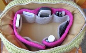 crocheted purse organizer