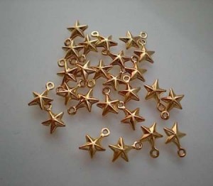 cro tiny star charms 1113