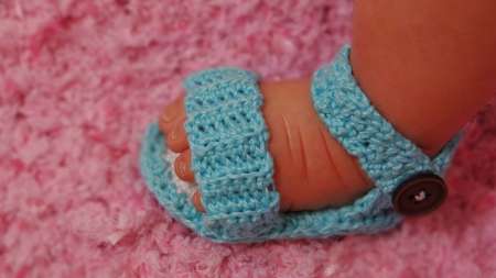 adorable-baby-sandal-crochet-pattern