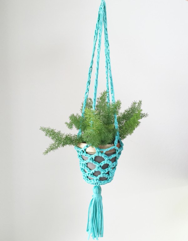 Plant-Hanger-600x771