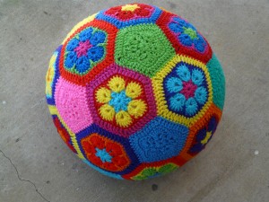 free-crochet-soccer-ball