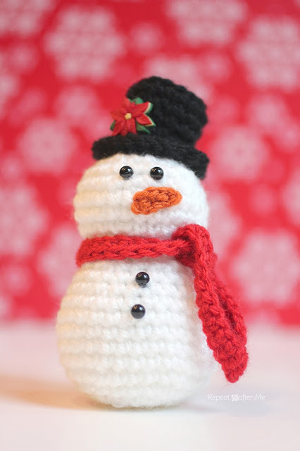 CrochetSnowman1