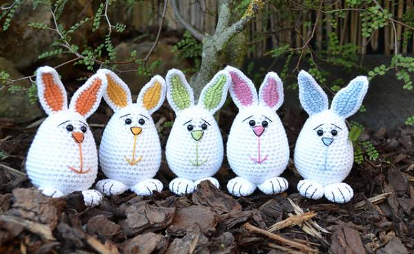 Easter_Bunnies_medium2