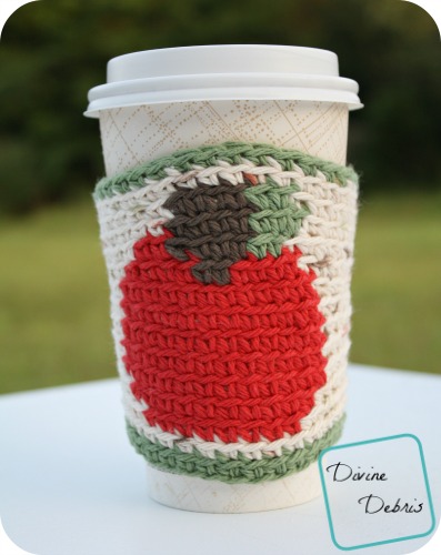 apple-mug-cozy-397x500