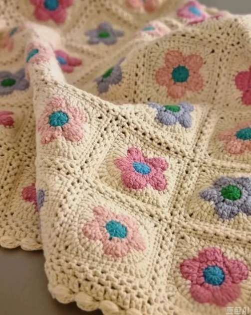 Free-Crochet-Flower-Blanket-Pattern.jpg 